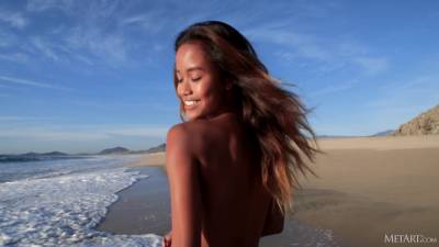 Putri Cinta In Butterflys Dream - hclips.com