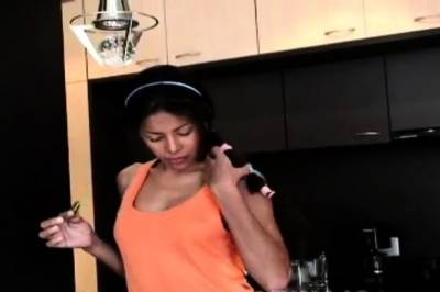 Carina - carina 18 fingering solo - webmaster.drtuber.com