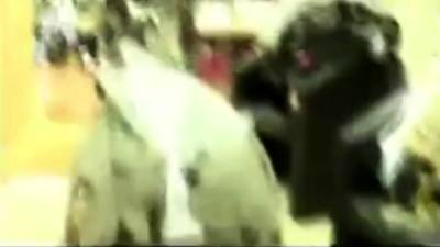 MILF fucks in changing room - nvdvid.com - Britain