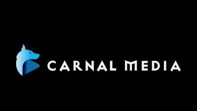 Hot muscular trainer barebacked in gym by tiny twink client - webmaster.drtuber.com