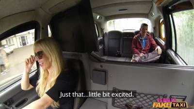 Broke Student Gets Thrown a Bone - porntry.com