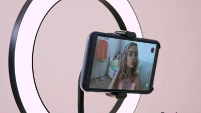 Hot teen fucking and squirting - webmaster.drtuber.com