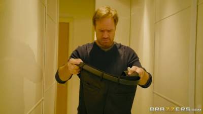 Tommy Gunn - Tory Lane - Reverse Psychology - porntry.com