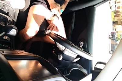 Old man walks by - nvdvid.com