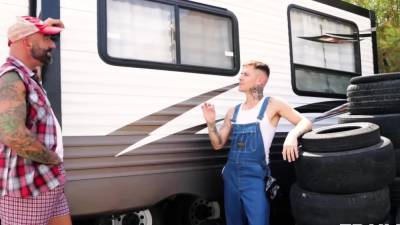TRAILERTRASHBOYS Gay Drew Sebastian Barebacks Zack Bishop - icpvid.com