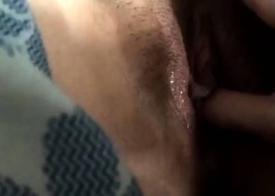 I play with the pussy of my girl, and cum on her pussy - nvdvid.com