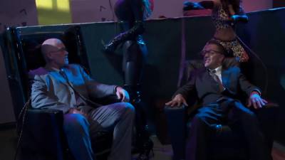 Busty Catwoman And Her Side Kick Having Foursome With Two Criminals - upornia.com