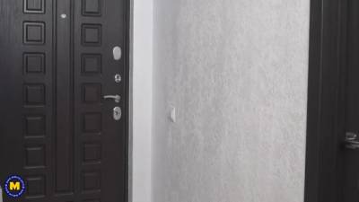 Delivery Boy Gets Extra Job From Mature Client - hclips.com