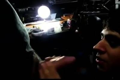 Great blowjob and cum in the face - nvdvid.com