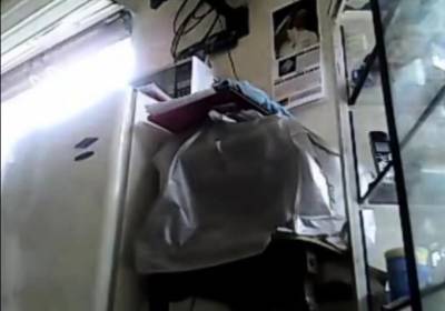 Latina Milf Cums at Work - icpvid.com