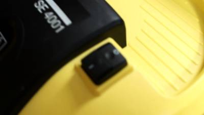 Nerdy boy fucking GF on couch - webmaster.drtuber.com - Russia