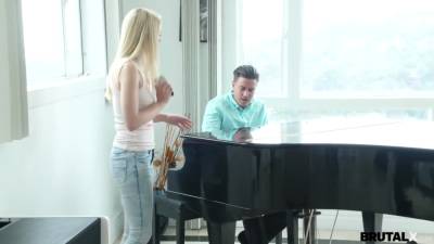 Alli Rae - Alli Rae - Bitch Brut-copulated By A Stepbro - hclips.com