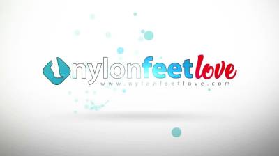 Teen feet in stockings and pantyhose - webmaster.drtuber.com