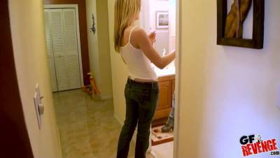 Threesome Caught On Camera - veryfreeporn.com