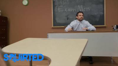 Dirty Schoolgirl (Ashley Lane) squirts on teachers big dilf dick - sexu.com