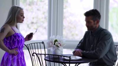 Blonde teens pranking comes to a climax - icpvid.com