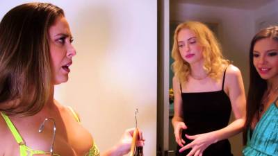 SHESEDUCEDME MILF Cherie Deville In Lesbo Orgy With Teens - icpvid.com