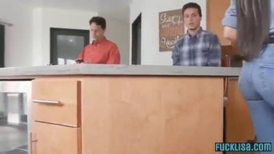 Brianna Beach In M0m Fucked By Steps0n In Front Of Hubby - hclips.com