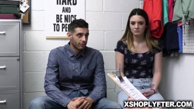 Hot Fucks As Boyfriend Watches - Kinsley Kane - txxx.com