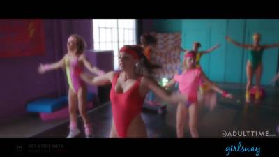 Abigail Mac - Girlsway 80s off the hook naughty girls gym with Abigail Mac - sexu.com