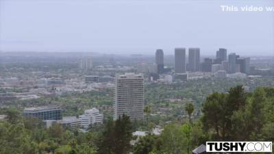 Assistant Makes Her Boss Work For Ass Fuck - Xozilla Porn - upornia.com