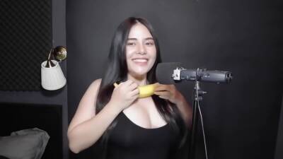 Asmr Wan - Banana And Me - hclips.com
