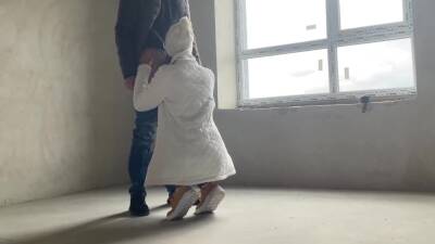 He Called A Girl To A Construction Site And Fucked Her - hclips.com