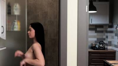 She is so hungry for a good fuck she doesn't even try to - nvdvid.com