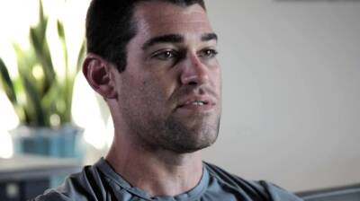 Showering sturdy amateur jerks for jizz - nvdvid.com