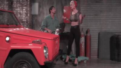 Tommy Gunn - Tommy Gunn In Needs To Repair A Jeep - upornia.com