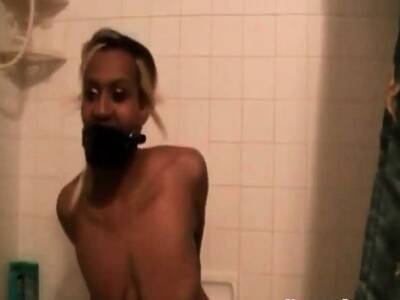 Please not in my face and mouth! - nvdvid.com