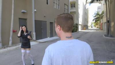 Jessy Jones - Milf Crazy - porntry.com