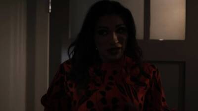 Brunette ts Jessy Dubai deeepthroats and barebacks BroInLaw - icpvid.com