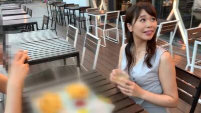 美人奥さんをナンパ一見すると清楚上品なのにセックスが始まると豹変 - txxx.com - Japan