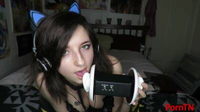 Aftynrose Asmr - Affectionate Kitty Craves Attention - hclips.com