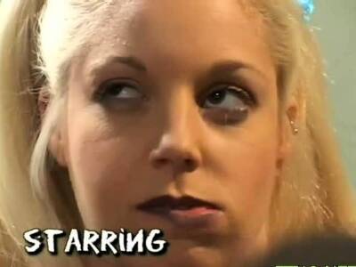 Delicious holly shows sucking skills - icpvid.com