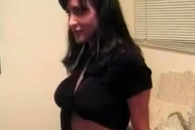 Journey - Now Take A Journey Back To 1975 - nvdvid.com