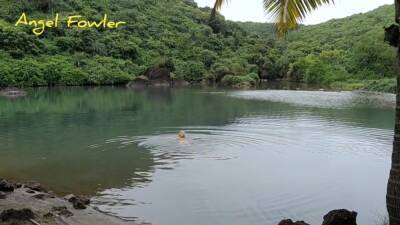 Angel - Public Blonde Sweetie Angel Fowler Hd - hclips.com