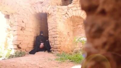 Arab Very Hot Hijab Girl Smoking - upornia.com - India