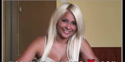 Non-professional babe gets anus crushed up at a casting - nvdvid.com