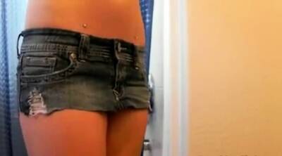 FRANCESCA -mini skirt cam - nvdvid.com - Italy