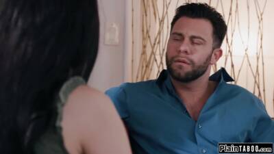 Guy cheats with sisinlaw to impregnate - fetishpapa.com