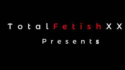 Lesbian Babes Lick Each Other - nvdvid.com