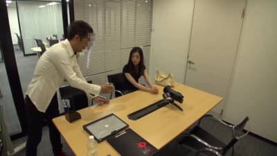 人妻がAV面接に登場色気たっぷりスレンダーエロボディ - txxx.com - Japan