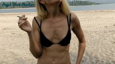 Hot Blonde Tourist On The Beach - upornia.com