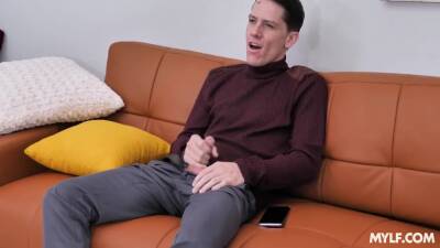 Stuffing Her Thanksgiving Pussy With Dee Williams - hclips.com