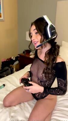 Mackzjones - Gaming And Masturbating - 8 December 2020 - hclips.com