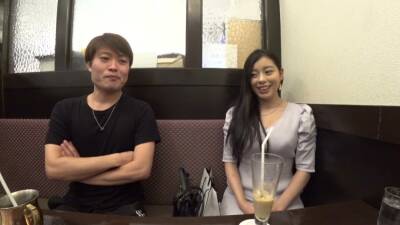 Gashigashi in the vagina with disciples - txxx.com - Japan