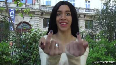 Nadya, 22ans, prend un cours de hard - xxxfiles.com