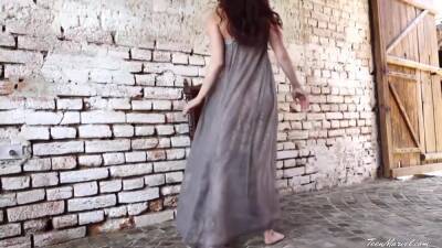 Sheer Sparkle - upornia.com